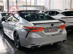 تۆیۆتا کامری